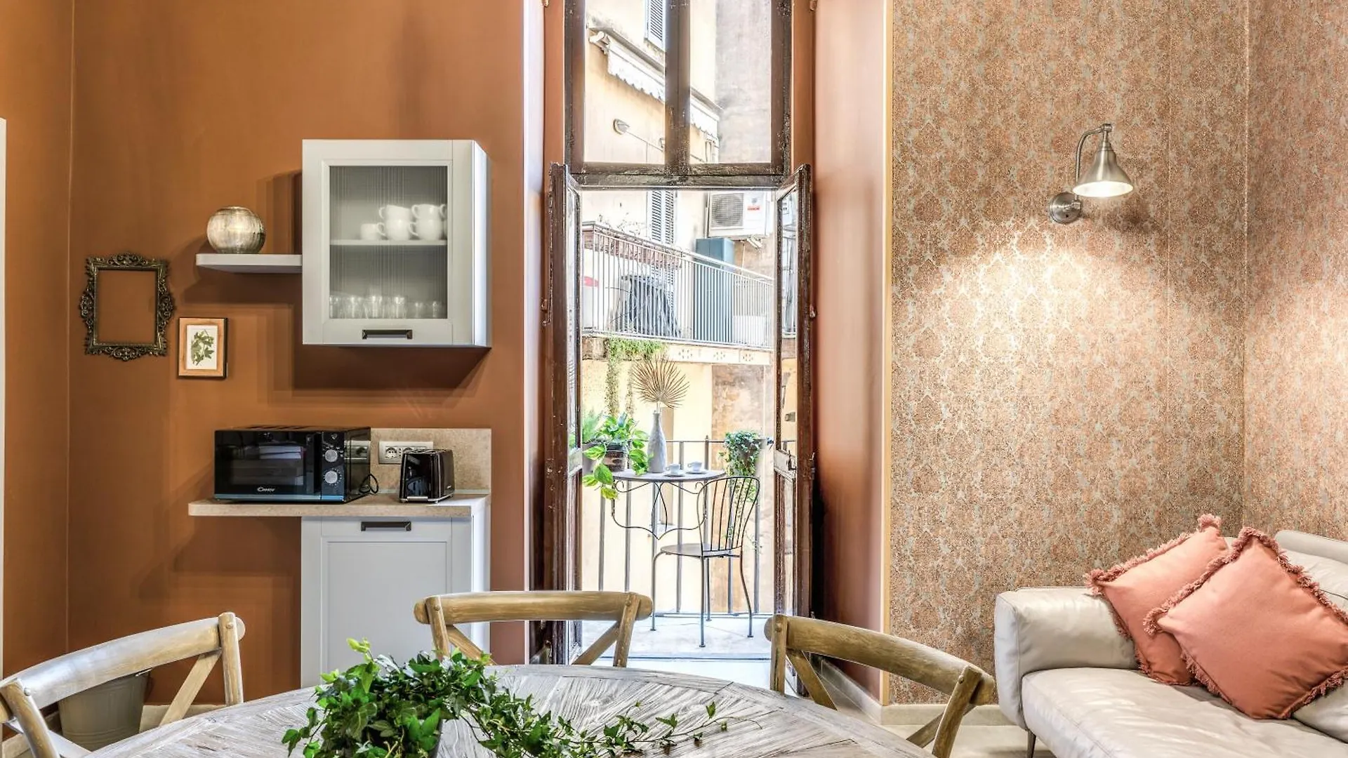 Corso Miracle Suite Rome Apartment